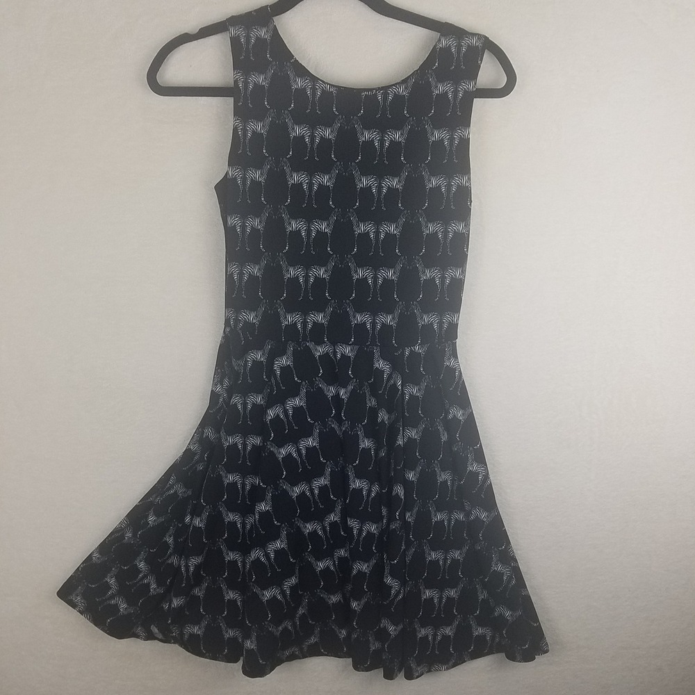 Miss Cherry Black White Zebra Print Sleeveless Fit Flare Dress Women's 8 Vintage